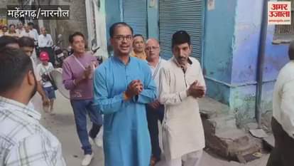 The atmosphere of Narnaul became devotional with the chants of Radha Rani