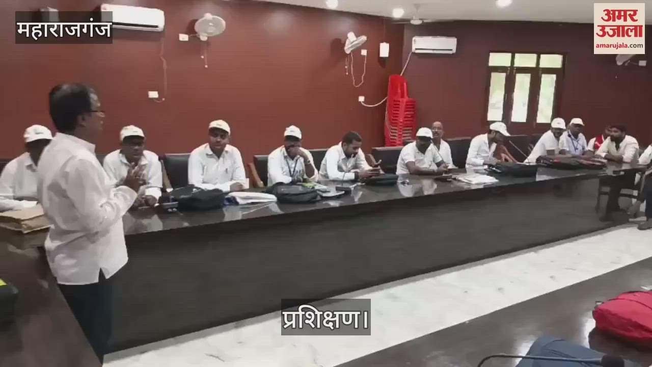 Training given to fertilizer and seed shopkeepers