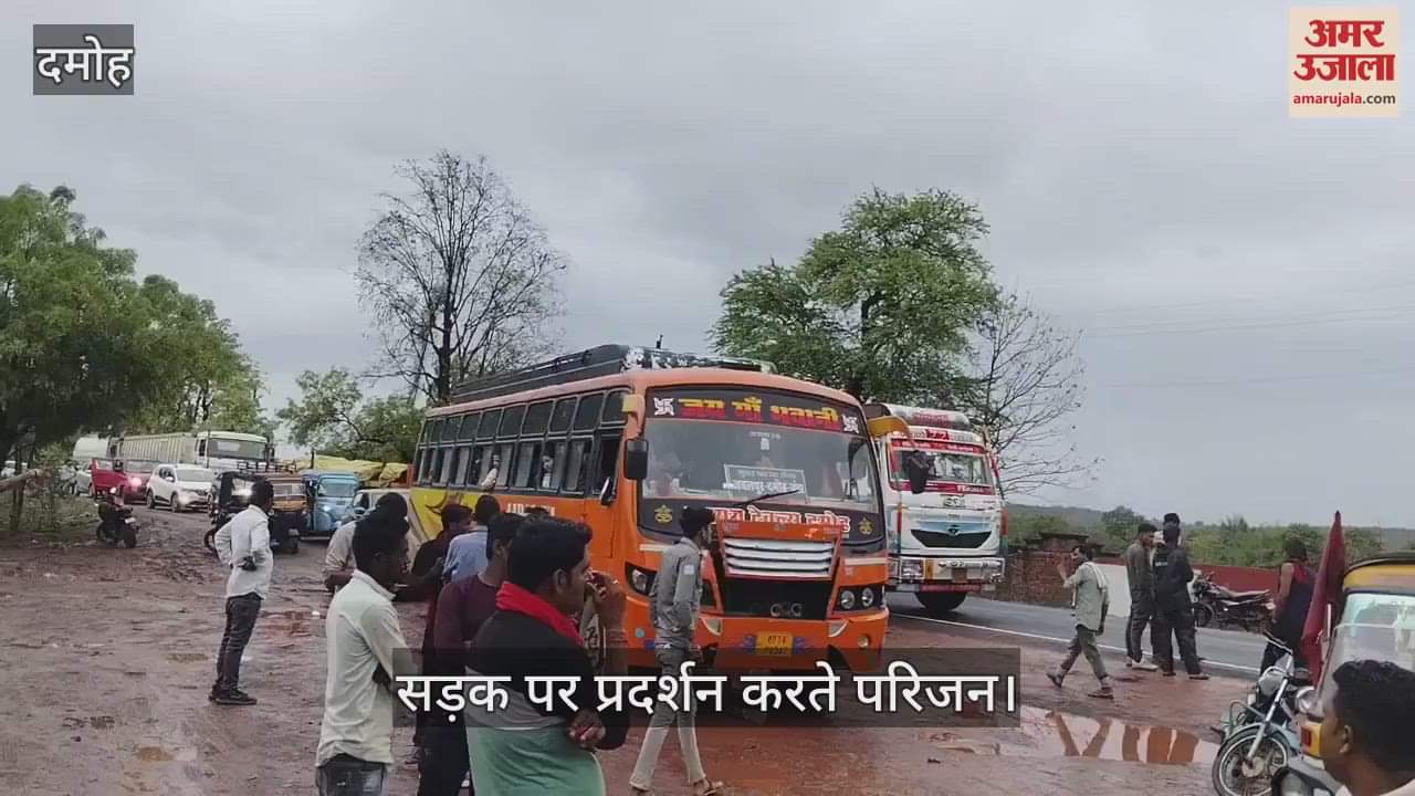 Bike rider dies after colliding with two buses during crossing