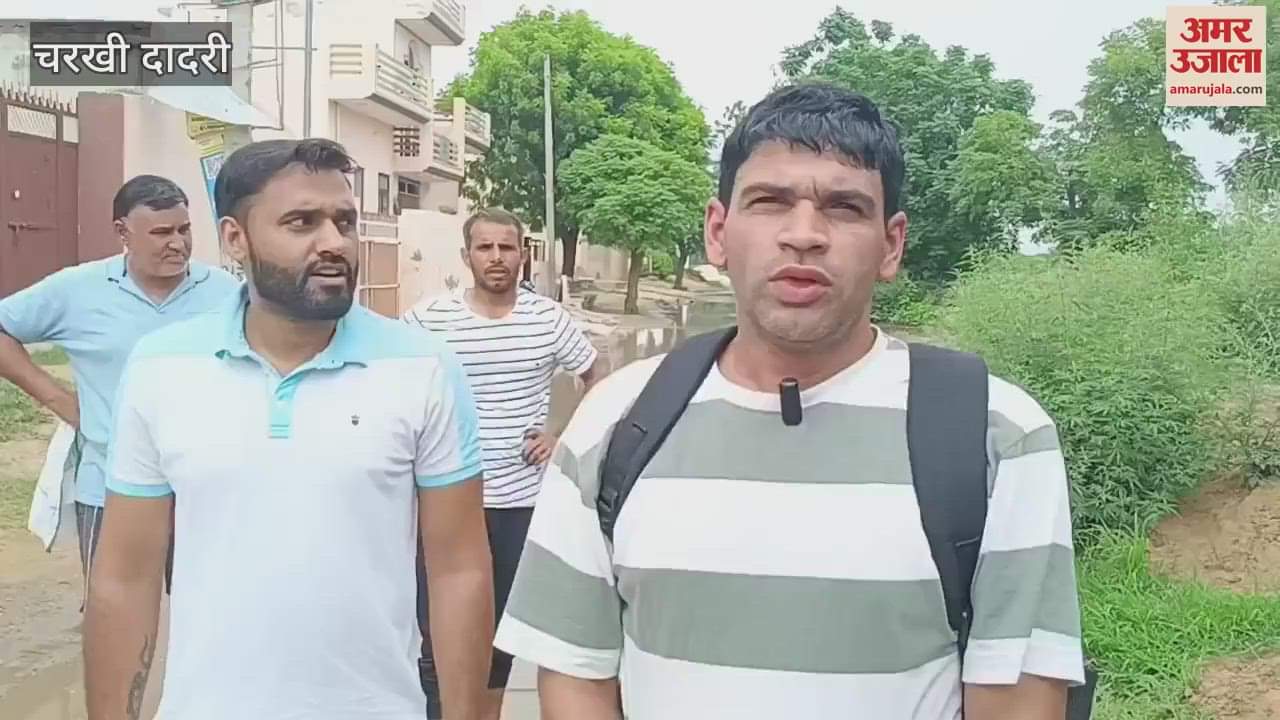 Contaminated water filled in 100 meters of Dadri, 2,000 people are facing problems every day