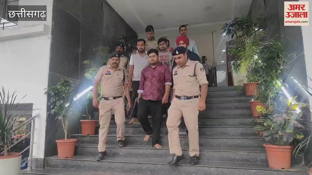 Video: किशोर की छाती पर चढ़कर दबाया गला, पैर को पकड़ी रही शिवानी, रायपुर एसएसपी उमेद सिंह ने बताया हत्या का प्लान