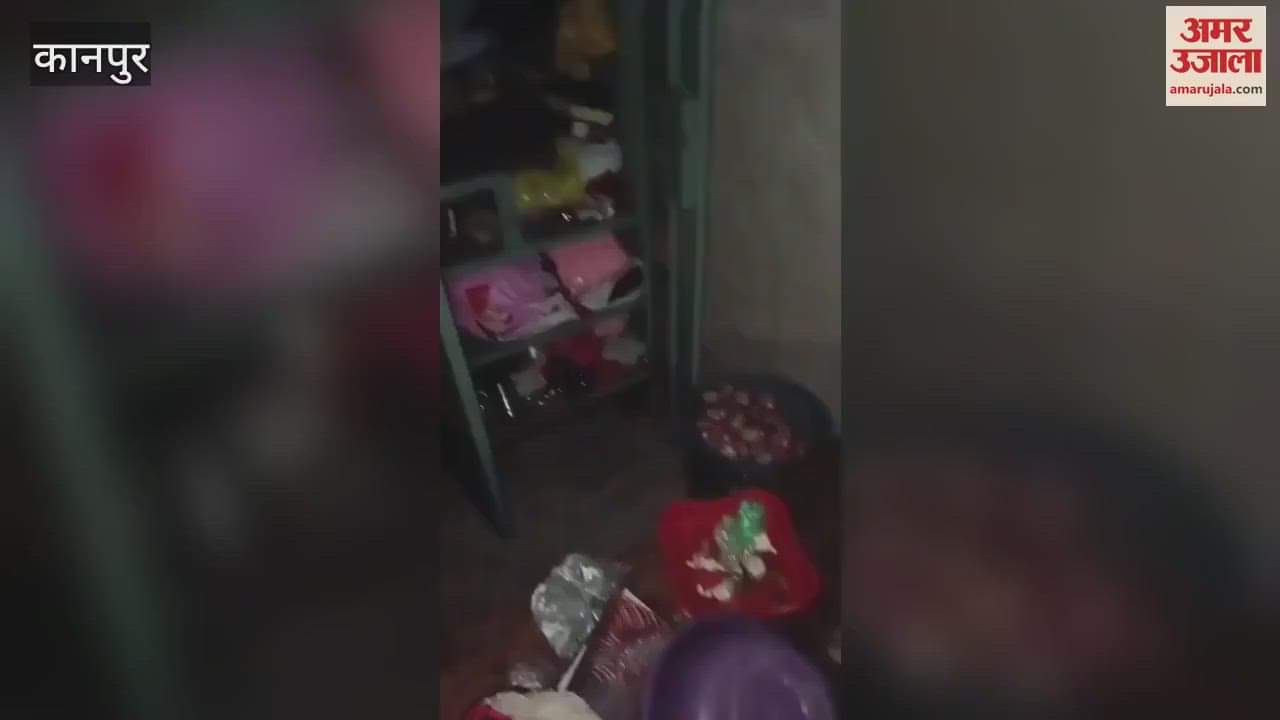 Lakhs stolen by breaking the locker of the cupboard, police engaged in investigation