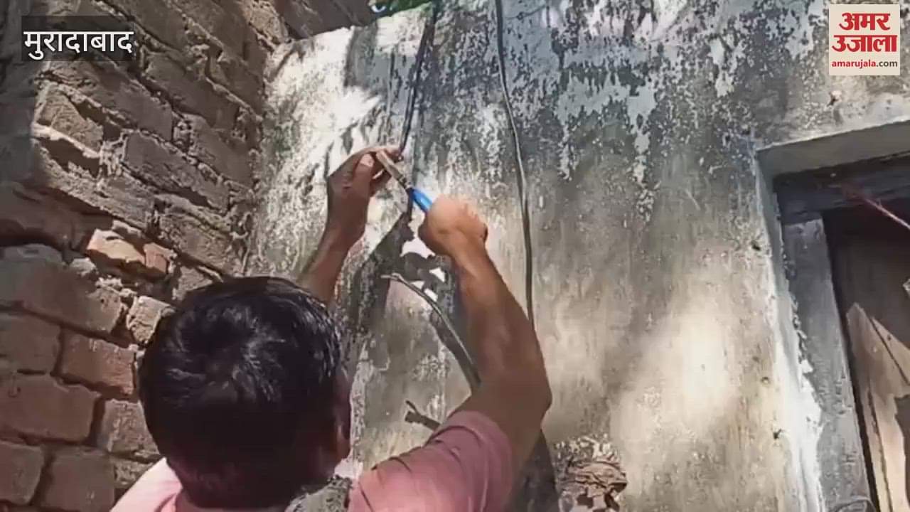 encroachment removed near Civil Lines police station, belongings of three families kept on the road