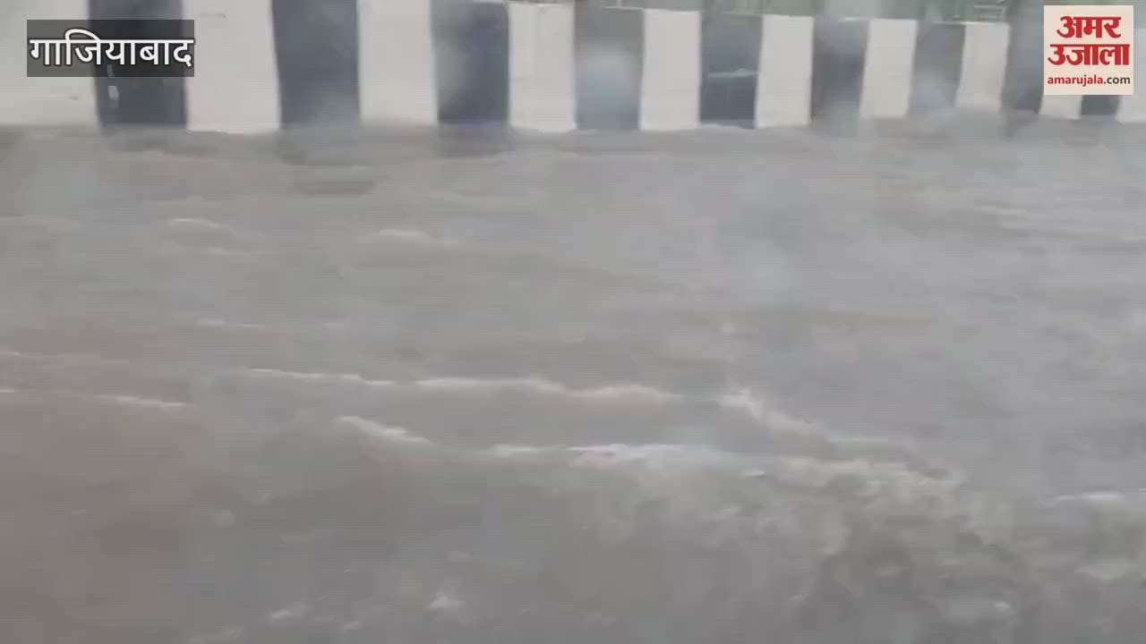 one to one and a half feet of water accumulated on NH-9 after rain
