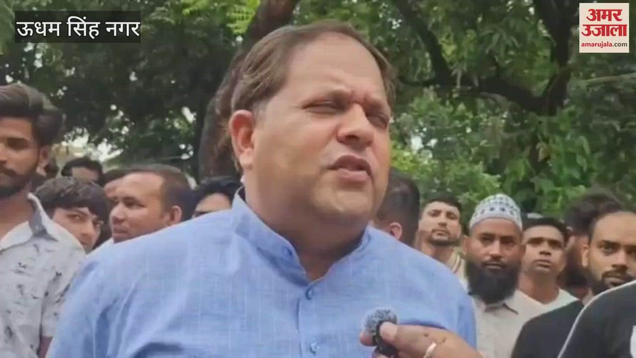 Red marks on houses in Paharganj Rudrapur