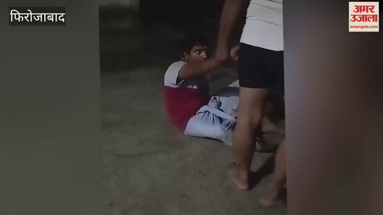 katha vachak of tundla beaten in etawah by yadav community