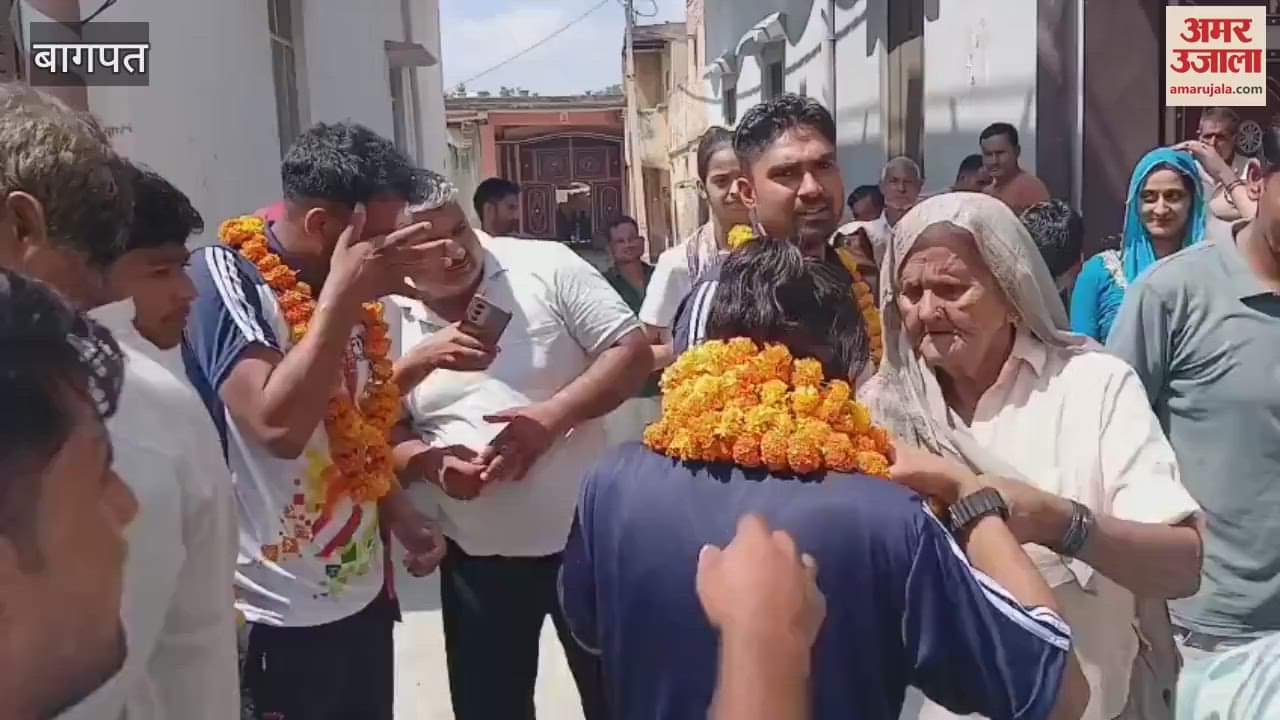 Baghpat: Welcome Srishti who returned after winning gold medal in Taekwondo in Asia Cup
