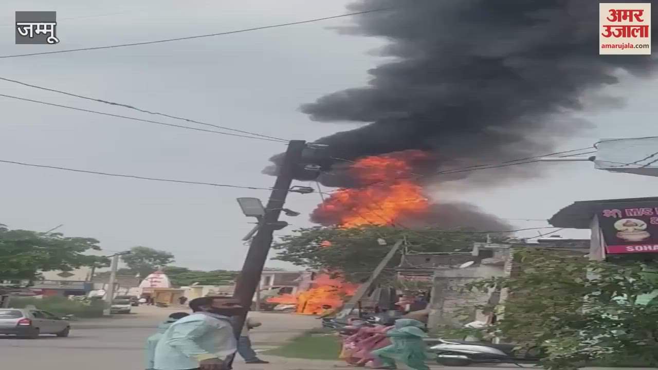A huge explosion in the electric transformer, children's lives in danger