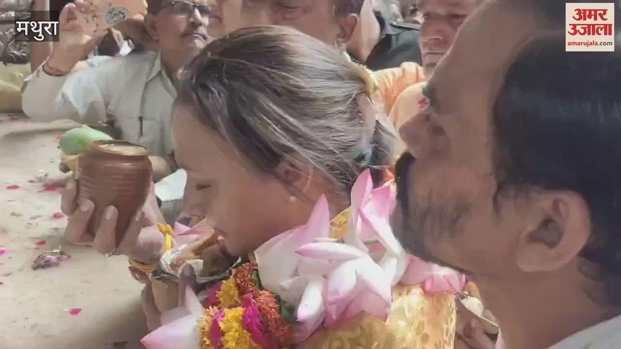 Aradhana Mishra 'Mona' visited Banke Bihari, said this big thing about the corridor