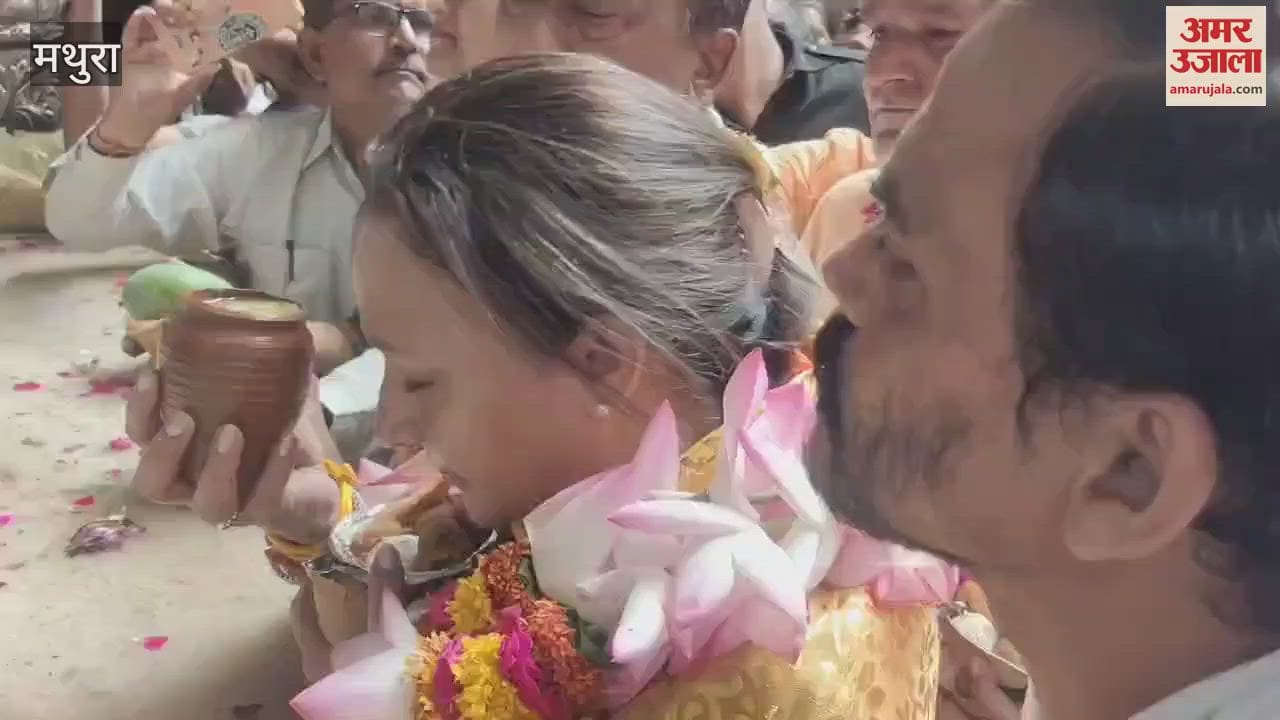 Aradhana Mishra 'Mona' visited Banke Bihari, said this big thing about the corridor