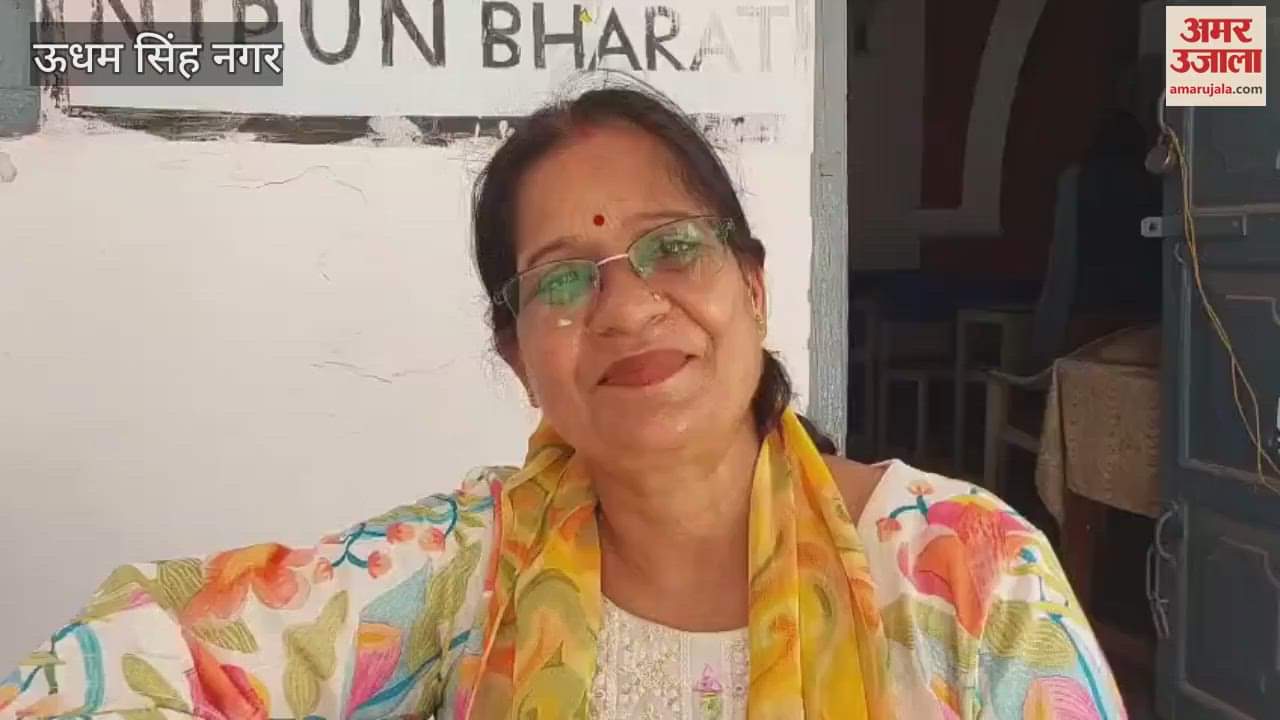 The work of demolition of dilapidated schools in Kashipur is going on on a war footing