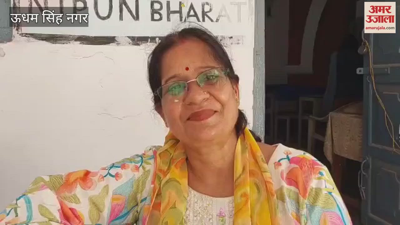 The work of demolition of dilapidated schools in Kashipur is going on on a war footing