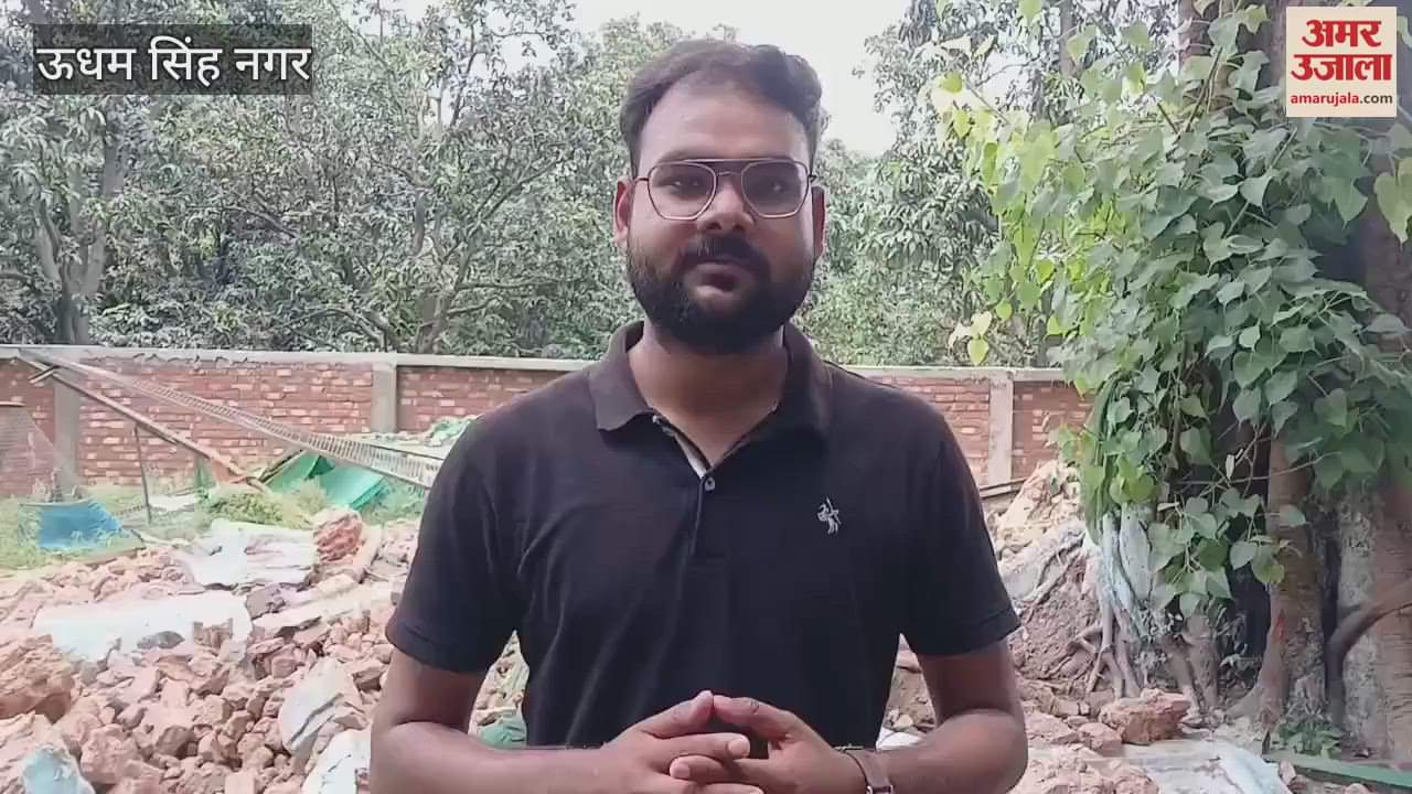 The administration demolished five tombs in Kundeshwari area kashipur