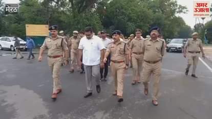 Meerut: Commissioner-DIG set out flag march on Baba Augharnath temple route