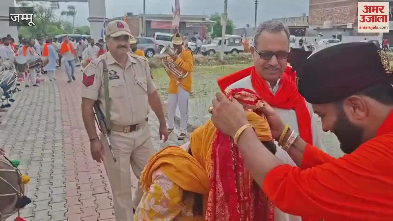 The 14th huge yatra left from Baba Kali Veer Devasthan Kangrel for the temple of Baba Siddh Goria Ji