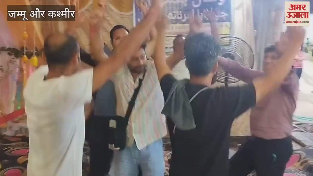 Devotees danced to Bhole's songs, the festival of devotion continued all night at Nunwan base camp