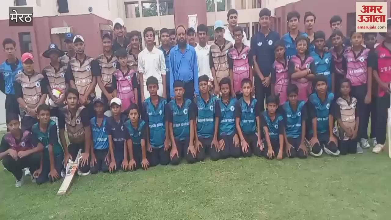 Meerut: Players were honored in the ongoing cricket tournament at Guru Teg Bahadur Cricket Academy