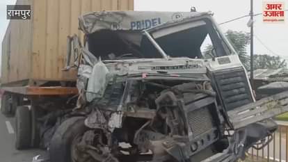 Uncontrolled canter collided with container in Rampur, three people including two drivers died