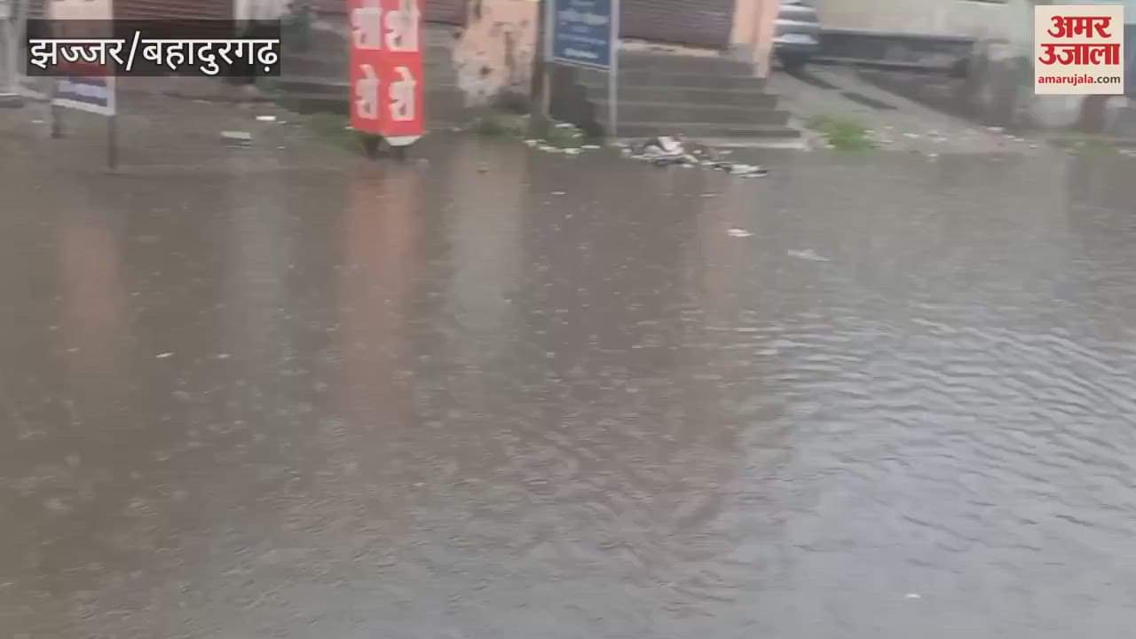 Heavy rain continues in Jhajjar since late night