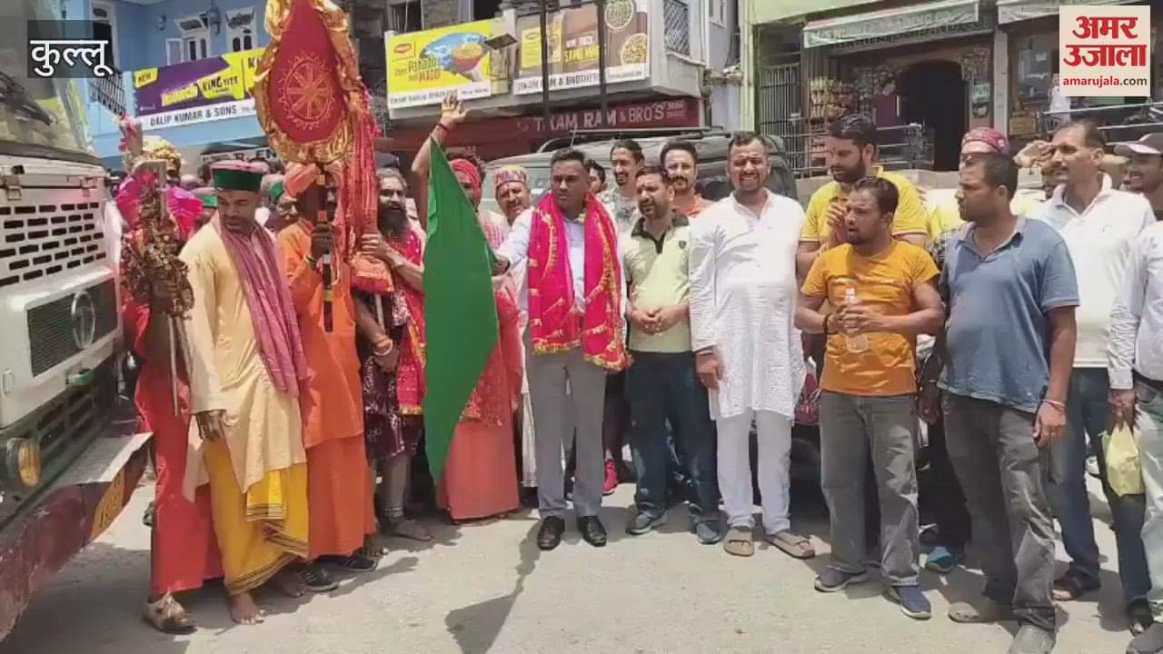 Kullu The holy stick left from Nirmand on Monday for the Shumar Shrikhand Mahadev Yatra