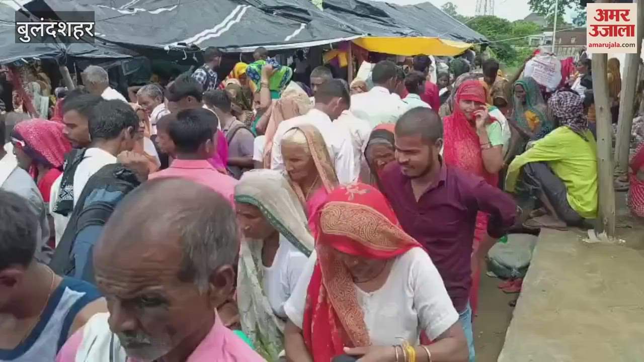 On last day of Gupt Navratri in Dibai huge crowd gathered to see Maa Kalyani