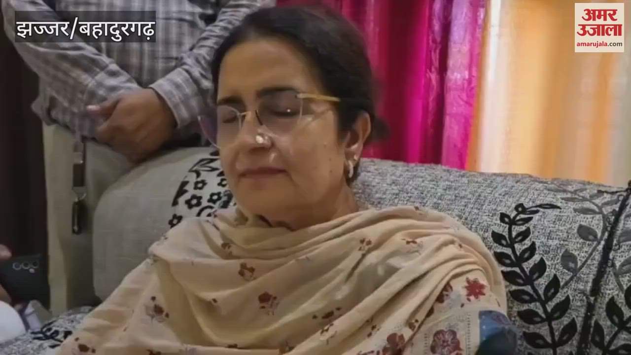 Kiran Chaudhary paid tribute to Kargil martyr Dharambir in Jhajjar