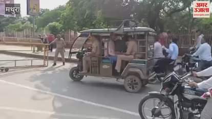 Homeguard blocked the way of DM-SSP goverdhan parikrma marg