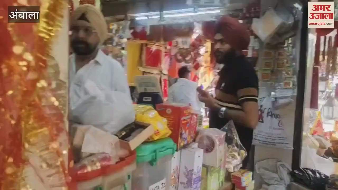 In Ambala, a teenager escaped with a purse full of cash worth Rs 50,000 from a shop in broad daylight