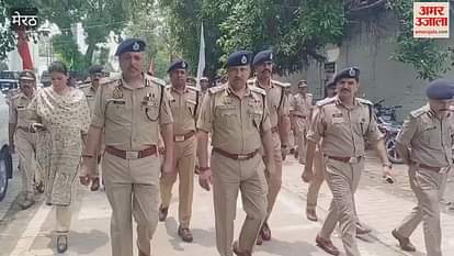 Meerut: DGP Rajiv Krishna inspected the police line and examined the arrangements