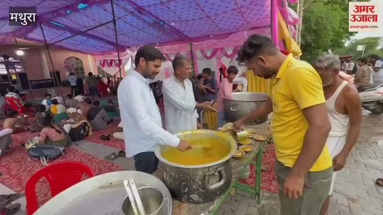 pilgrims reached at govardhan parikrama in mathura