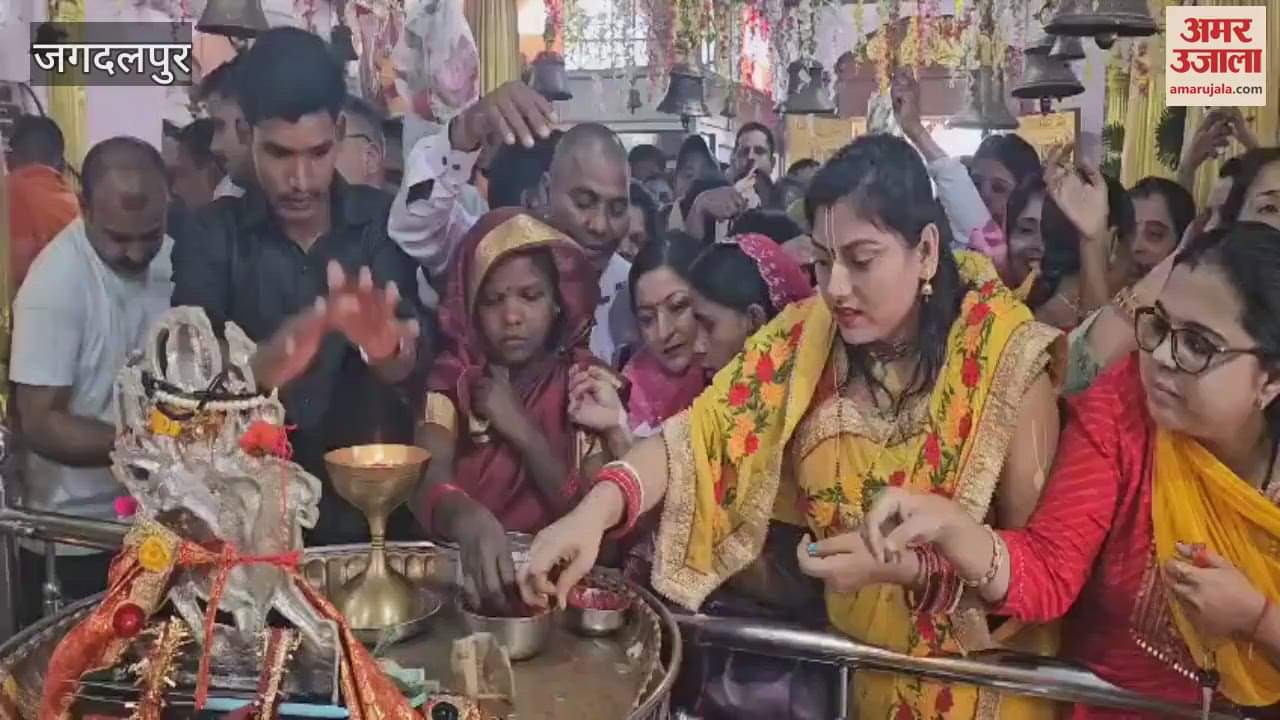 Navratri 2025 Sharadiya Navratri celebrated with fervor in Jagdalpur