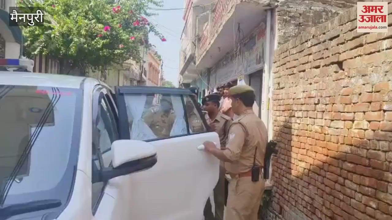 miscreants who came with wedding card looted house in mainpuri