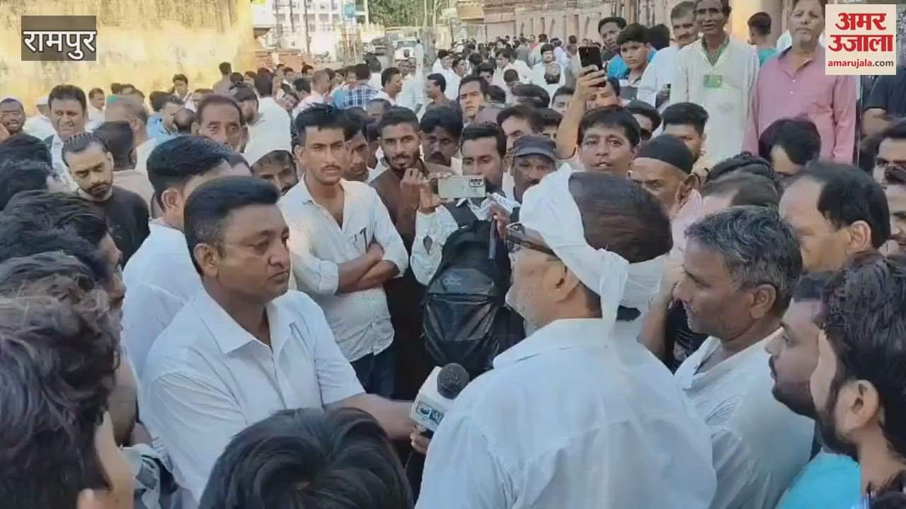 large crowd of supporters gathered at Azam Khan's residence, with high spirits among the party workers.