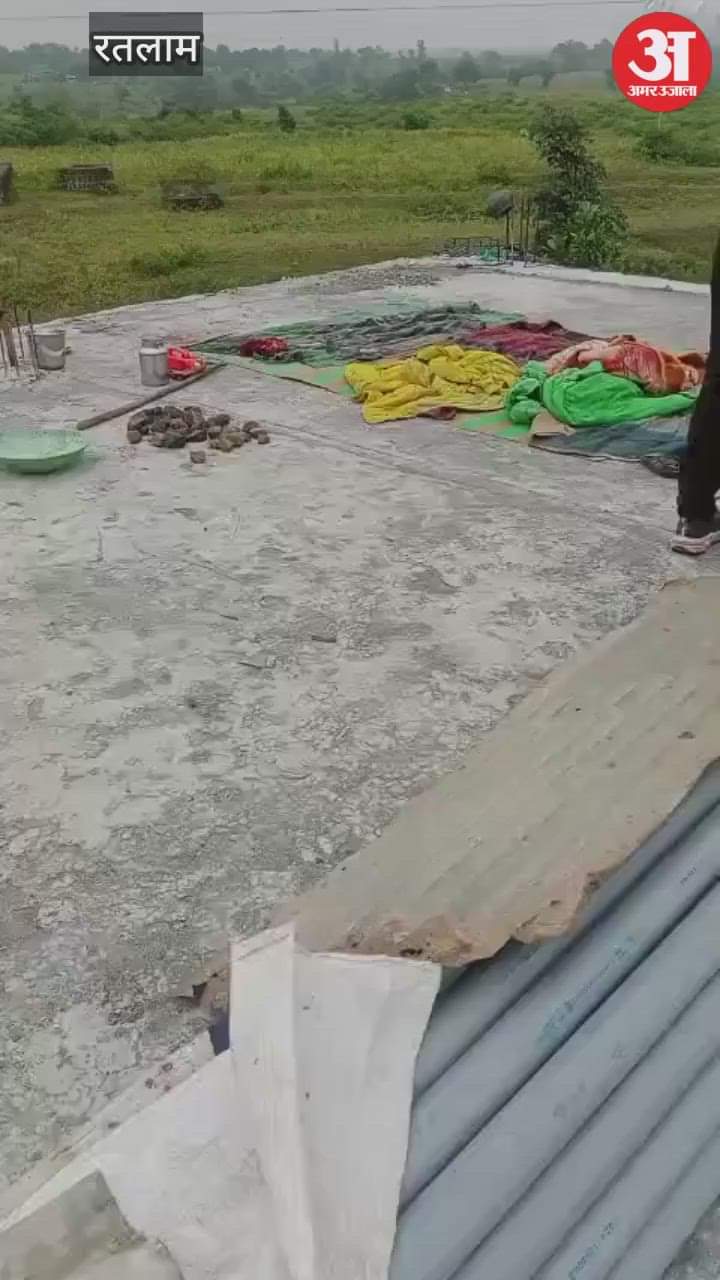 A woman sleeping on the terrace with her granddaughters was murdered with a sharp weapon