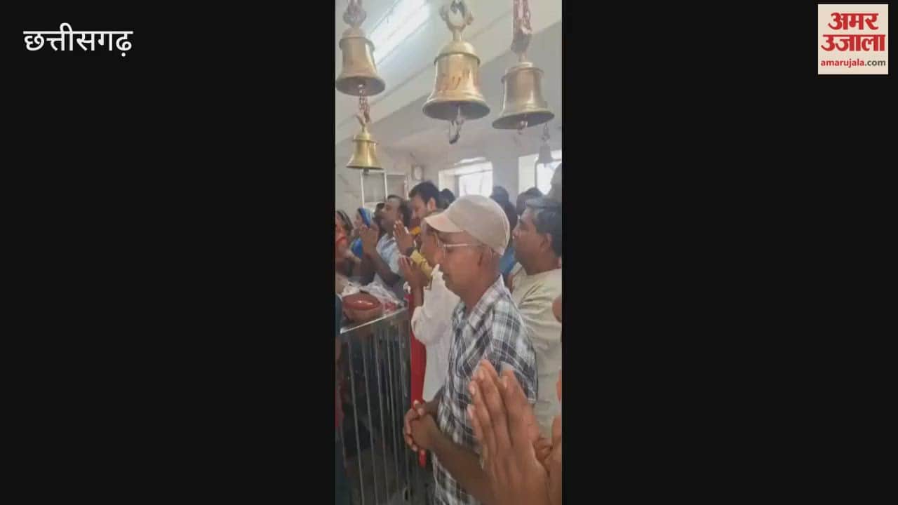 Ramanujganj large crowd of devotees gathered at Maa Mahamaya temple