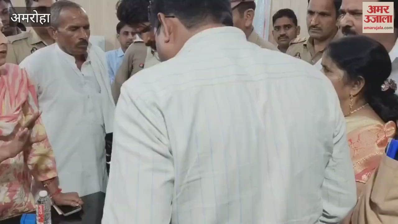 Clashes erupt during Gajraula municipal council meeting; register snatched from the mayor, council member assaulted.