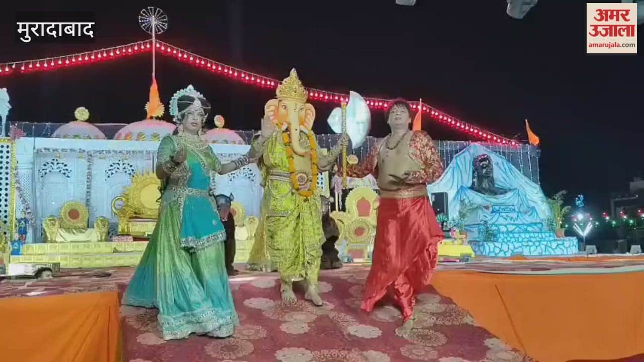 Aarti and performance of Ramlila held in Lajpatnagar and Linepar.