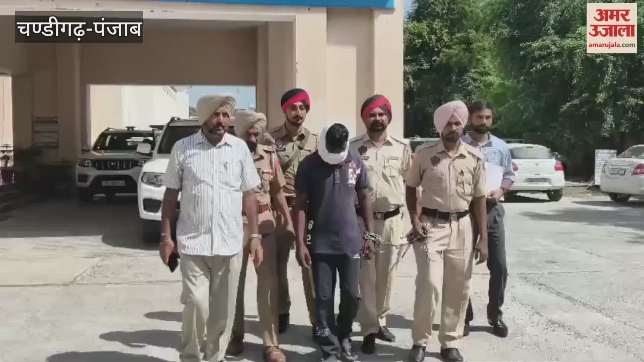 Barber arrested with illegal weapons in Mamdot