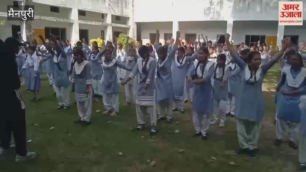 Self-defense training given to girl students