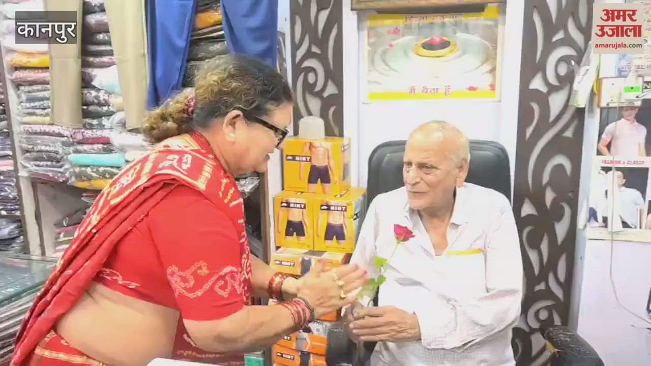 Mayor meets shopkeepers of Shastri Nagar, congratulates Central Government on its decision to reduce GST