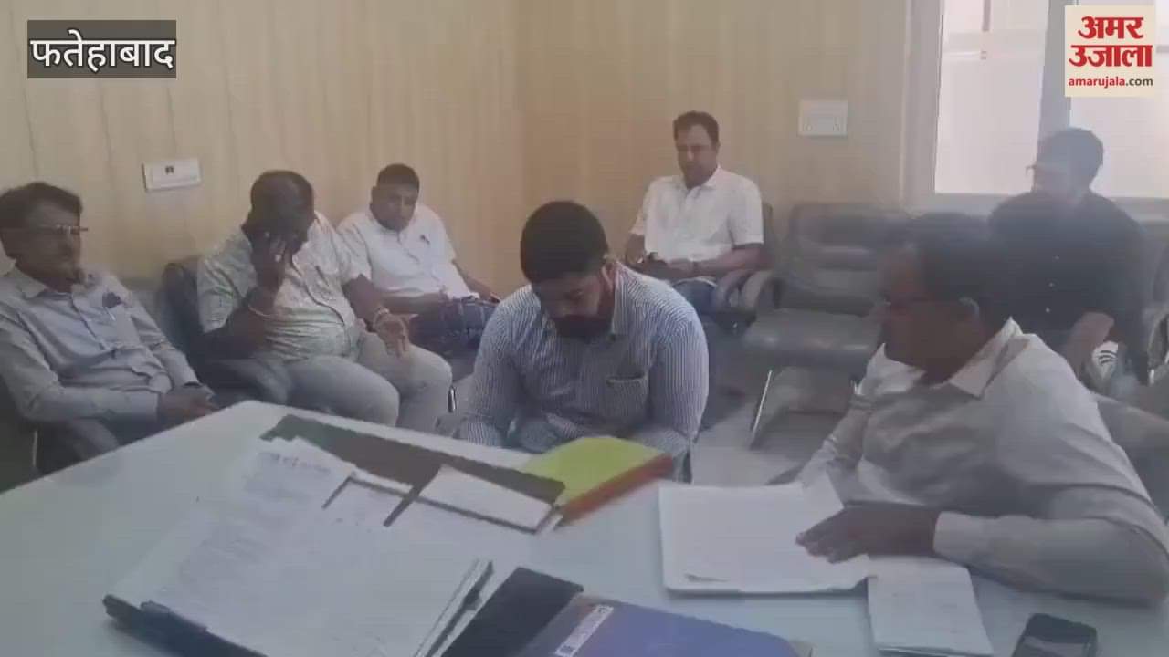 The raid by CM Flying at Tohana Municipal Council office created a stir.