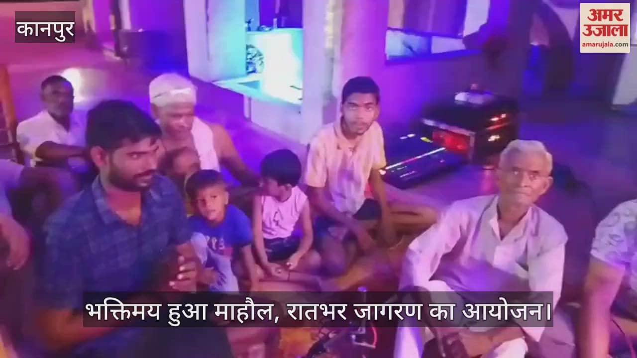 कानपुर के भीतरगांव में नवरात्रि पर मंदिरों में भजन-कीर्तन