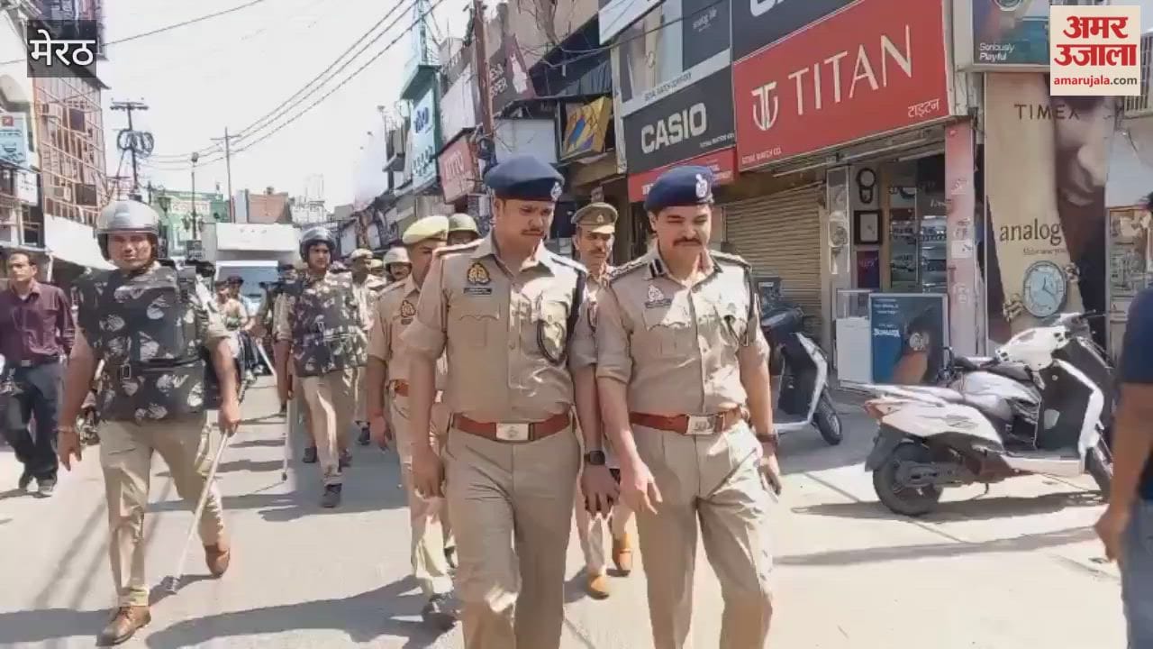 Meerut: Meerut Police alert, foot march taken out in the city