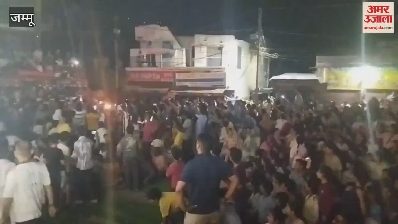 The audience was thrilled to see the scene of Tadka's killing in Chinani Ramlila.