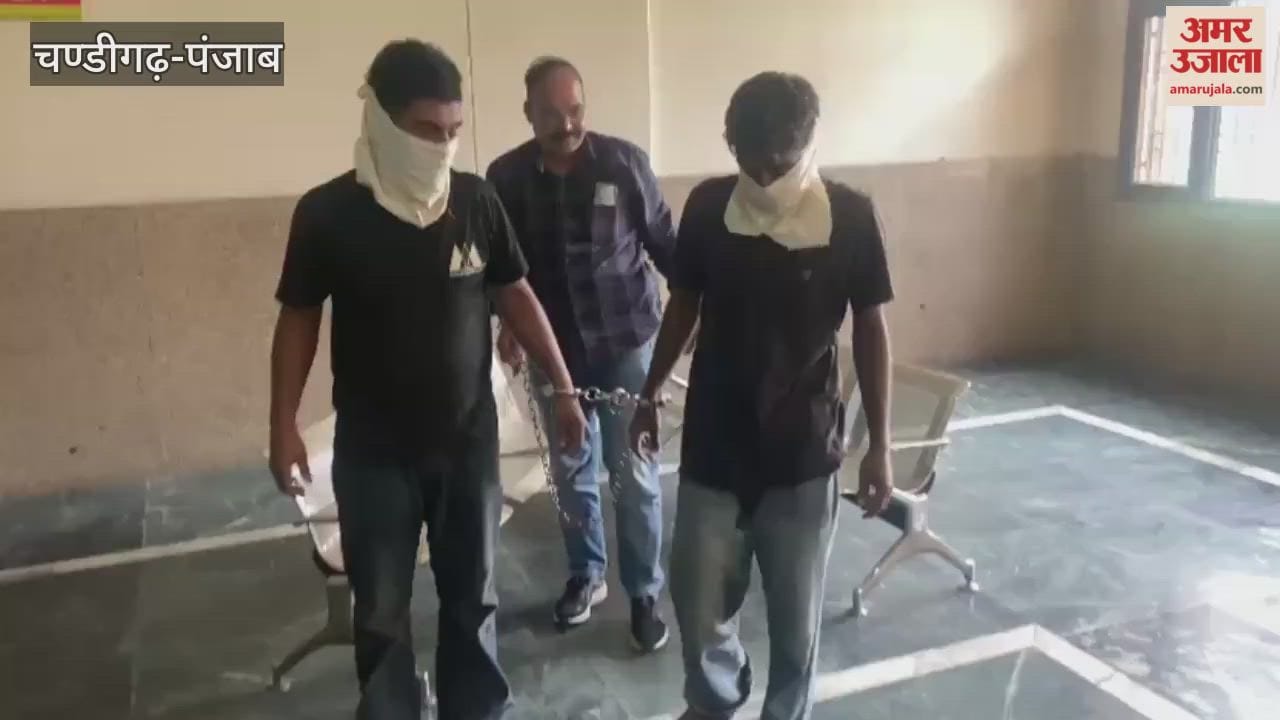 Two smugglers caught with four kilos of heroin