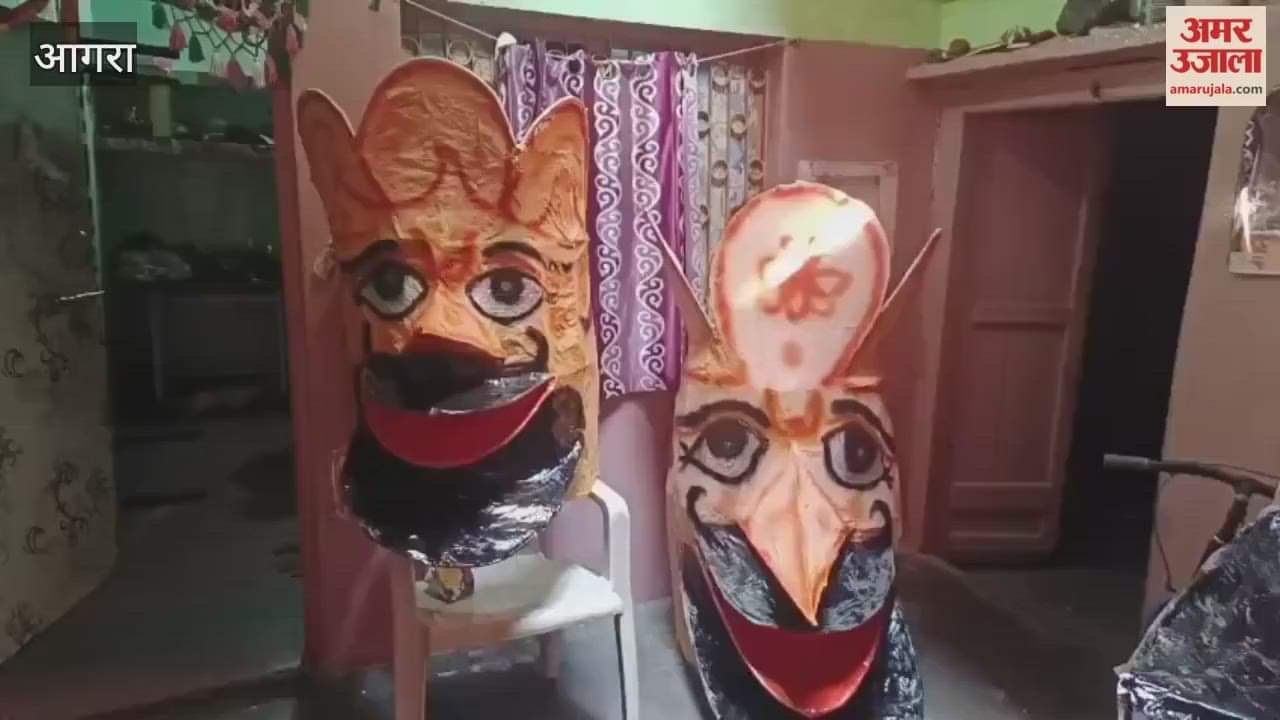 Ravana effigies being sold for Dussehra in Agra