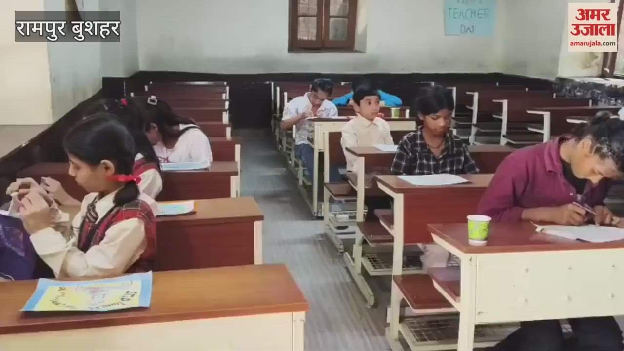 Rampur Bushahr Message of prevention from rabies given through poster making