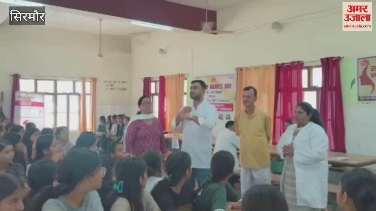 Sirmour Doctor Jayant Chahal said in case of dog bite immediately wash the wound with soap and water