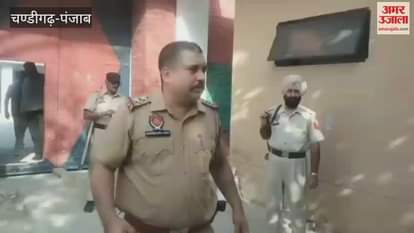 Slogans were raised against the SHO of Guruharsahay police station.