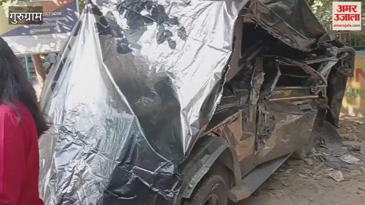 Five people died when a speeding Thar collided with a divider in Gurugram
